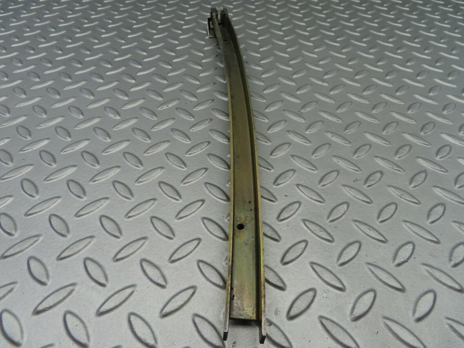 6838 Mercedes-Benz C107 350SLC Coupe Front Left Window Channel