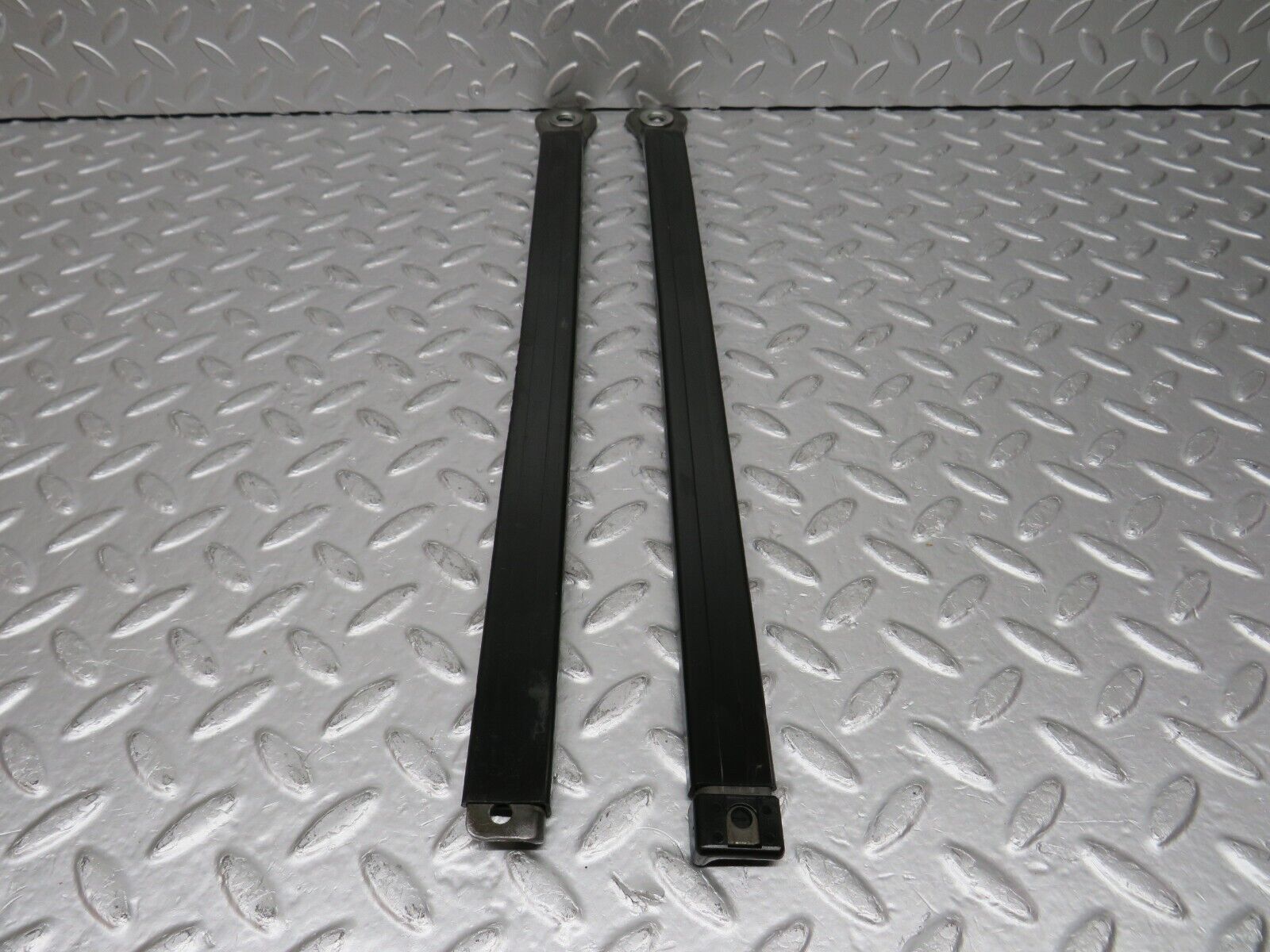 32582 Mercedes-Benz S124 300TE Wagon Seat Belt Runner Pair