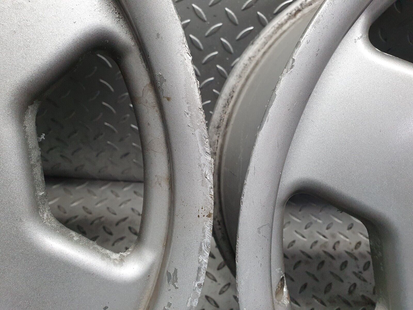 40863 Mercedes-Benz Alloy Wheel Set 7.5Jx17H2 ET35 KBA43991