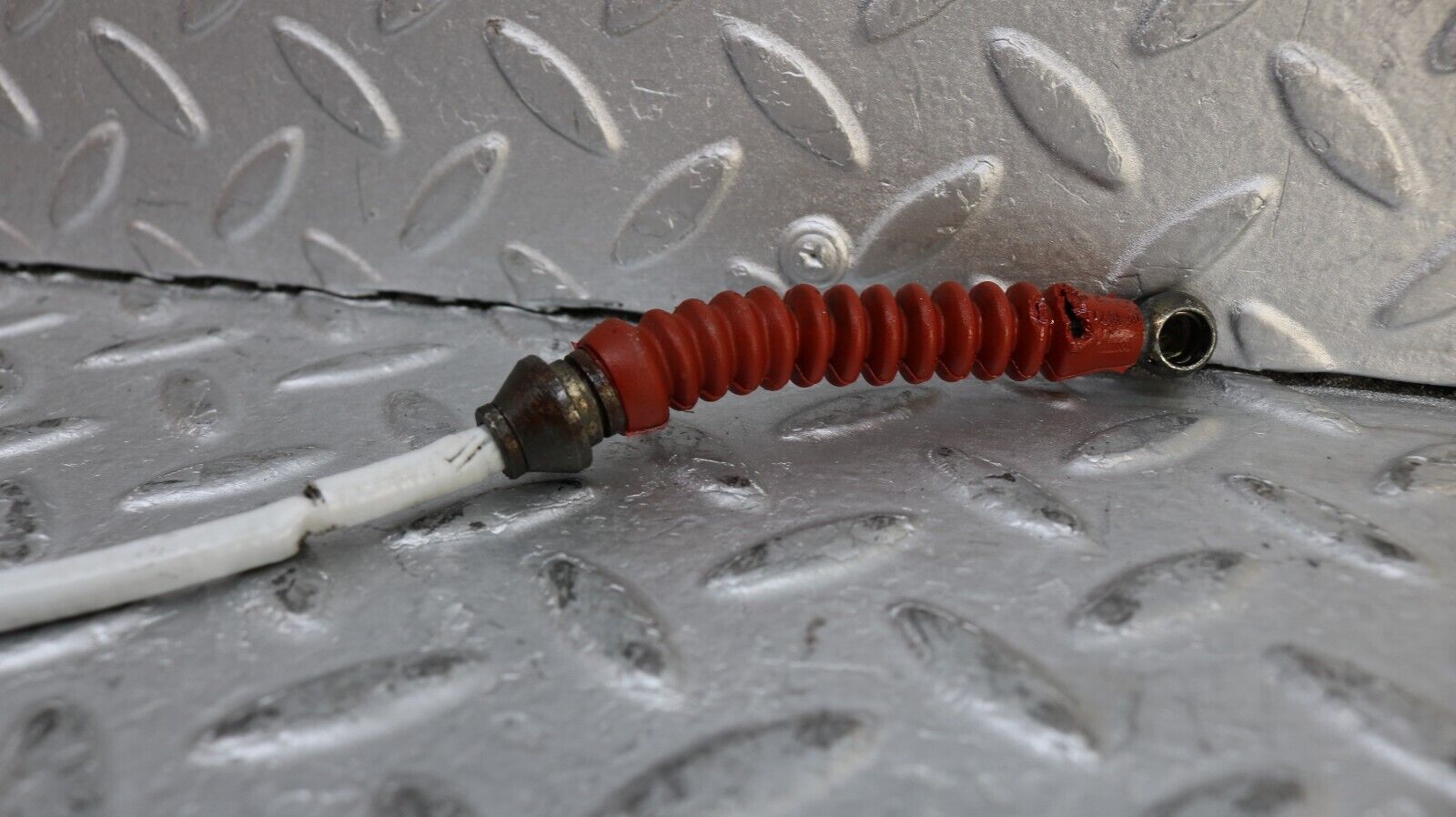 37184 Mercedes-Benz C126 420SEC Coupe Automatic Gearbox Kickdown Cable