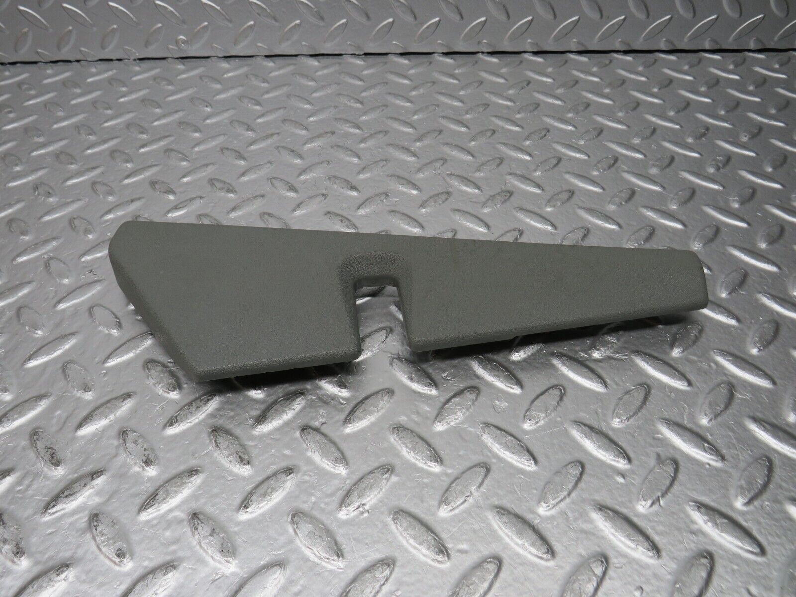 30451 Mercedes-Benz W124 230E Front Right Driver Seat Trim Grey 1249190220