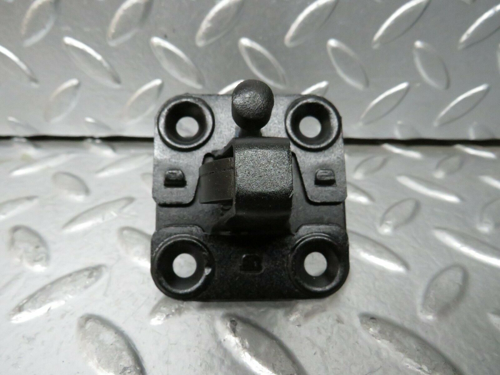 23838 Mercedes-Benz C107 450SLC Coupe Bonnet Lock Catch