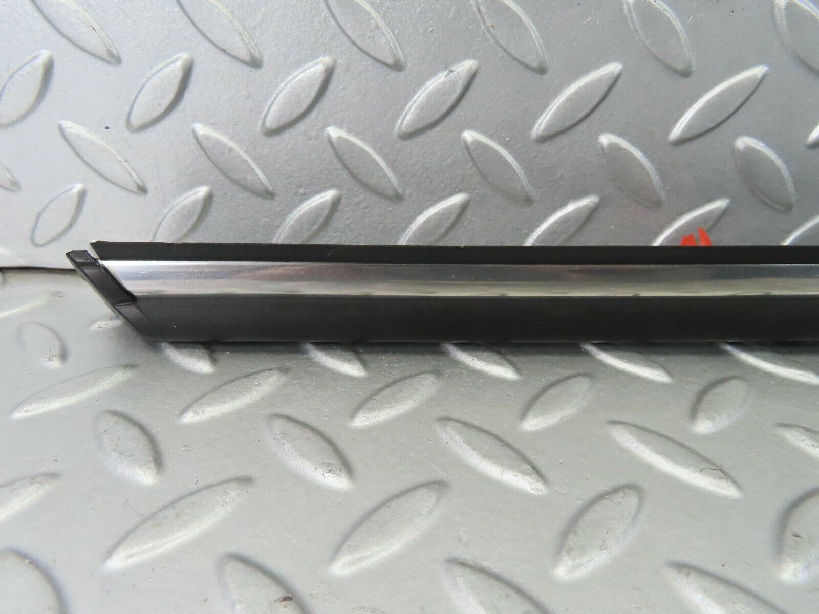 7254 Mercedes-Benz W116 450SE Centre Door Chrome Trim Rear Left