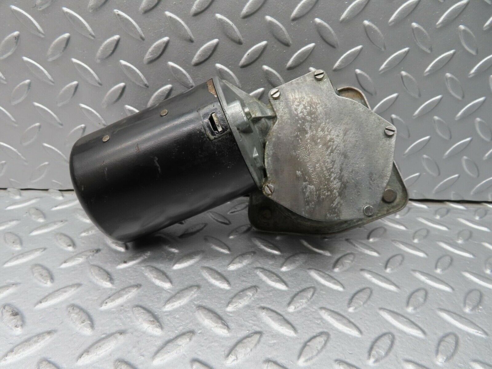 12420 Mercedes-Benz W108 280SE 3.5 Wiper Motor Bosch 0390446055