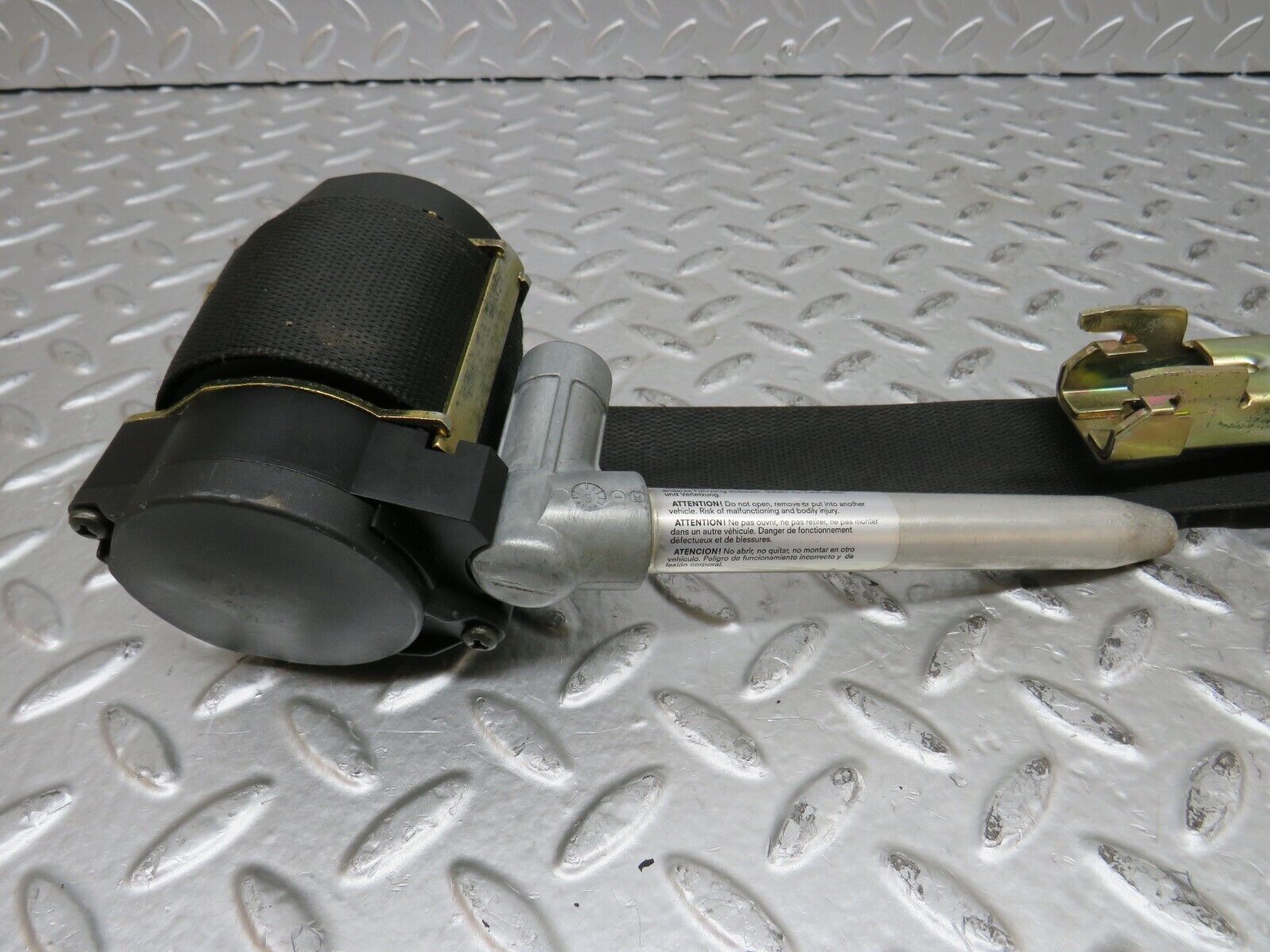 27819 Mercedes-Benz S124 300TE Wagon Seat Belt Front Left