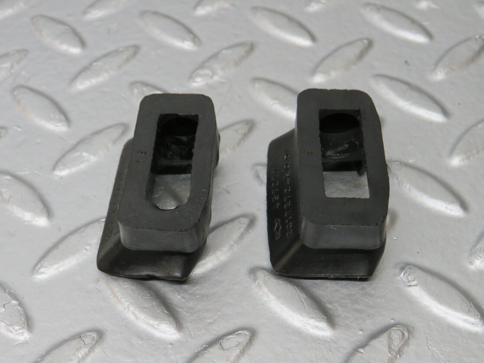 33619 Mercedes-Benz W201 190E 2.0L Door Check Strap Rubber Seal 2017270430