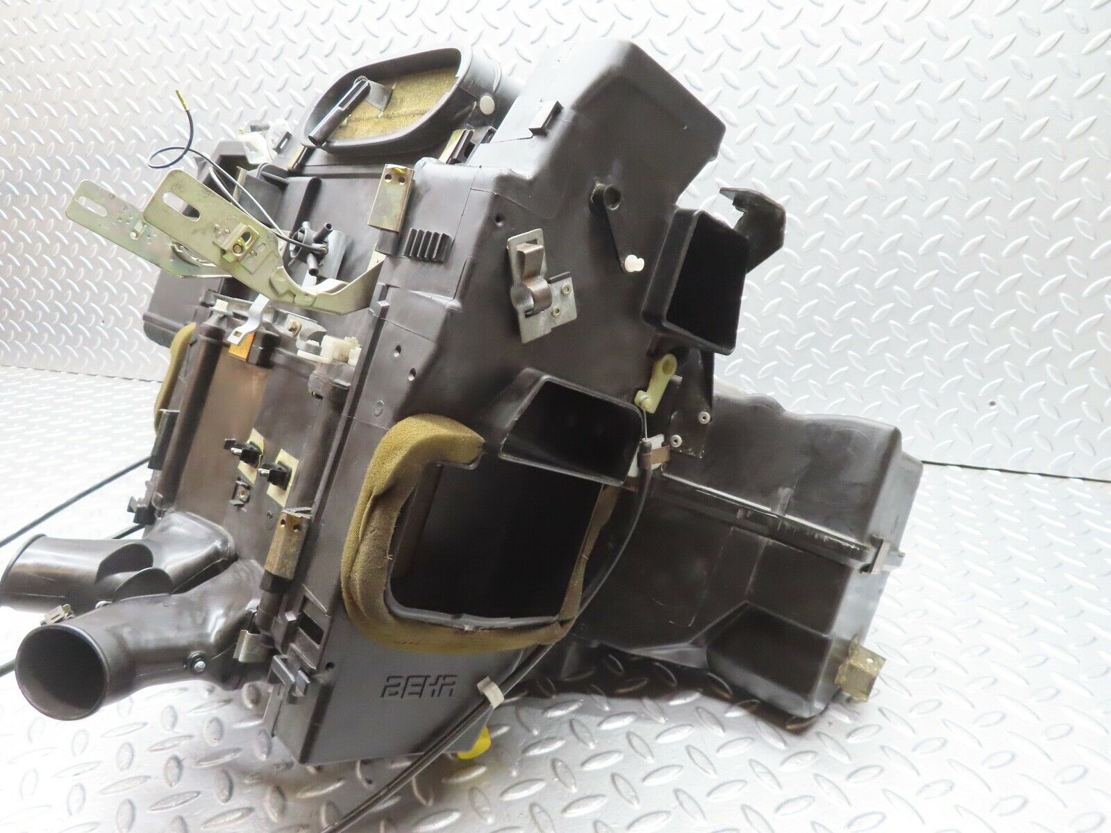 21702 Mercedes-Benz W126 300SE Heater Box Blower Housing