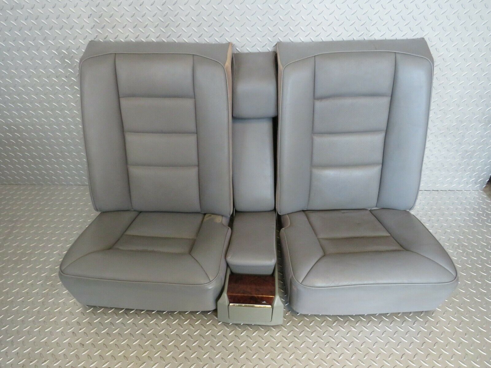 22384 Mercedes-Benz C124 E220 Coupe Rear Seat Leather Grey