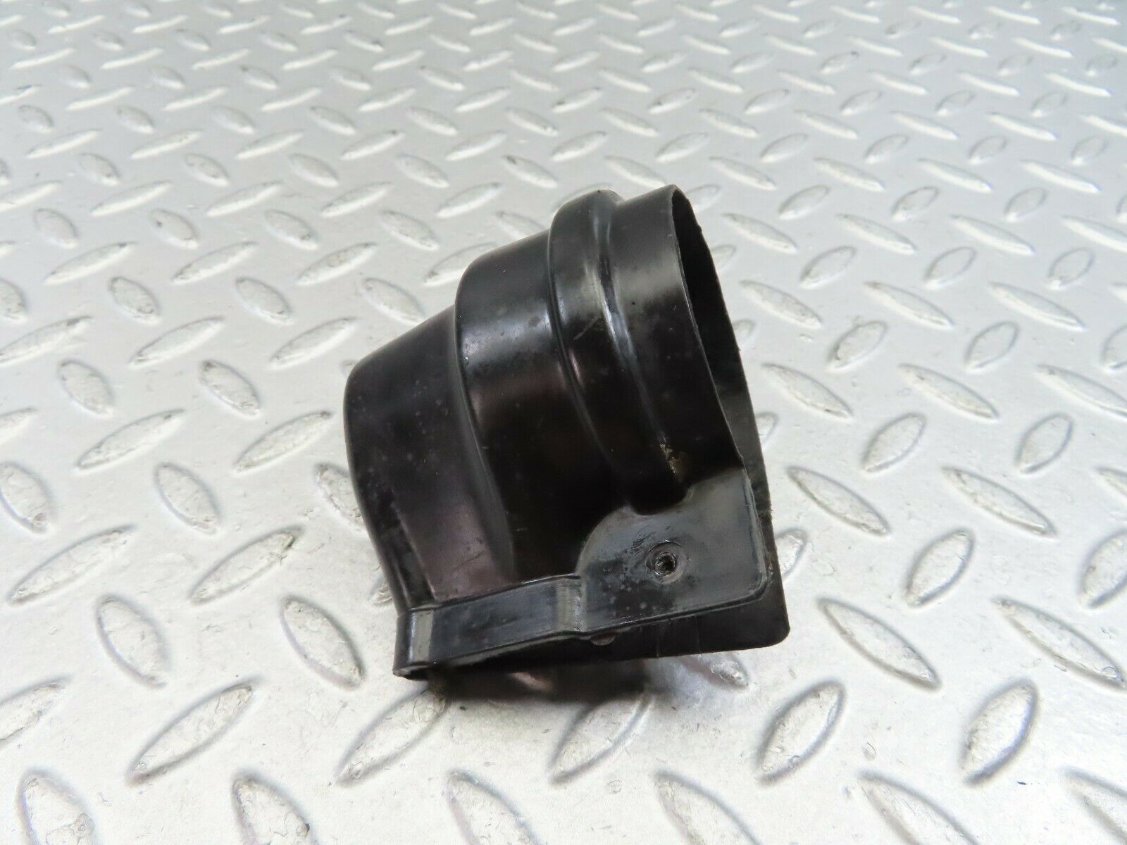 9650 Mercedes-Benz C123 280CE Coupe Ignition Coil Protective Cap 0001581785