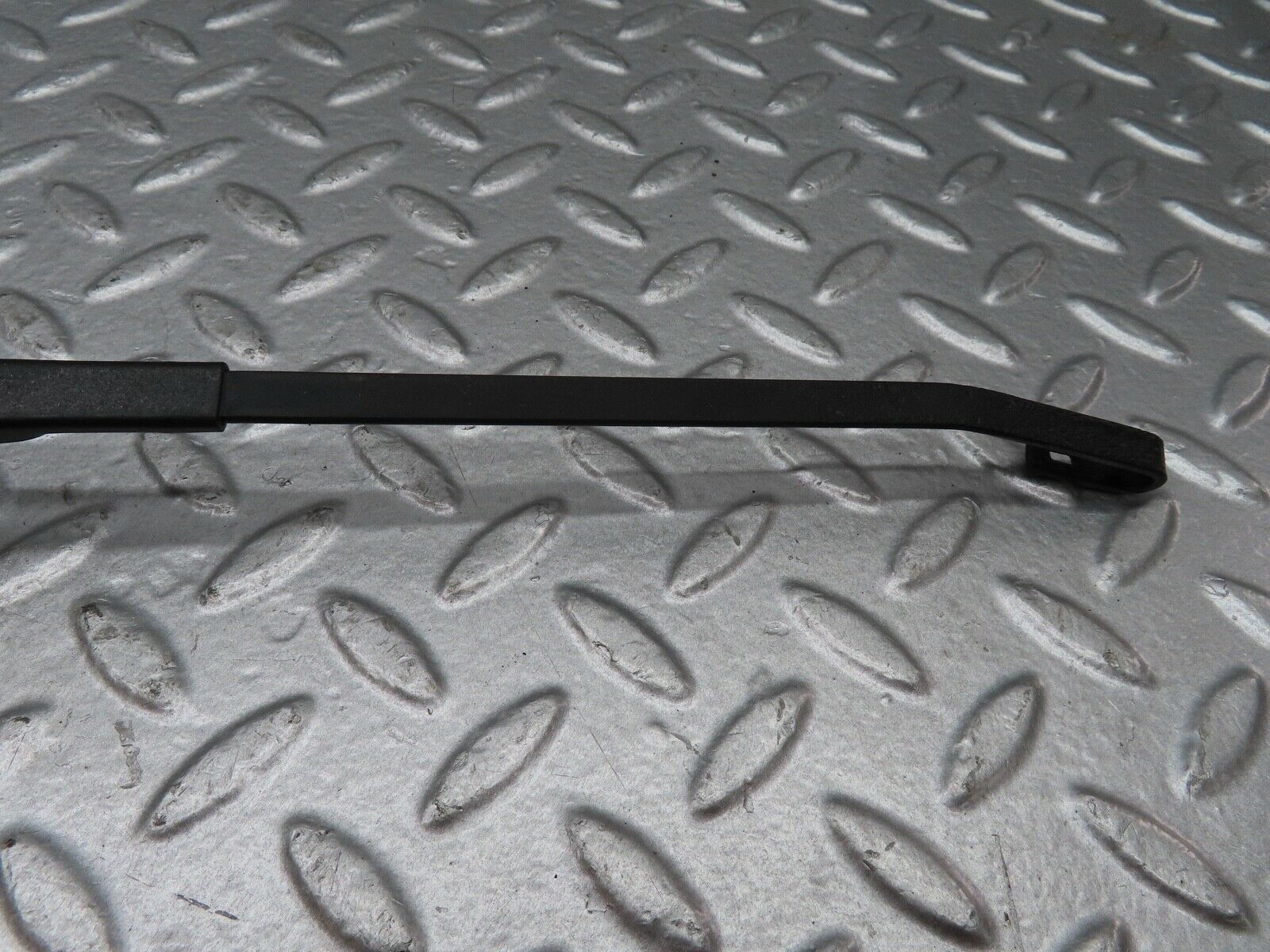 18225 Mercedes-Benz W111 220SE Coupe Wiper Arm Bosch Right Side
