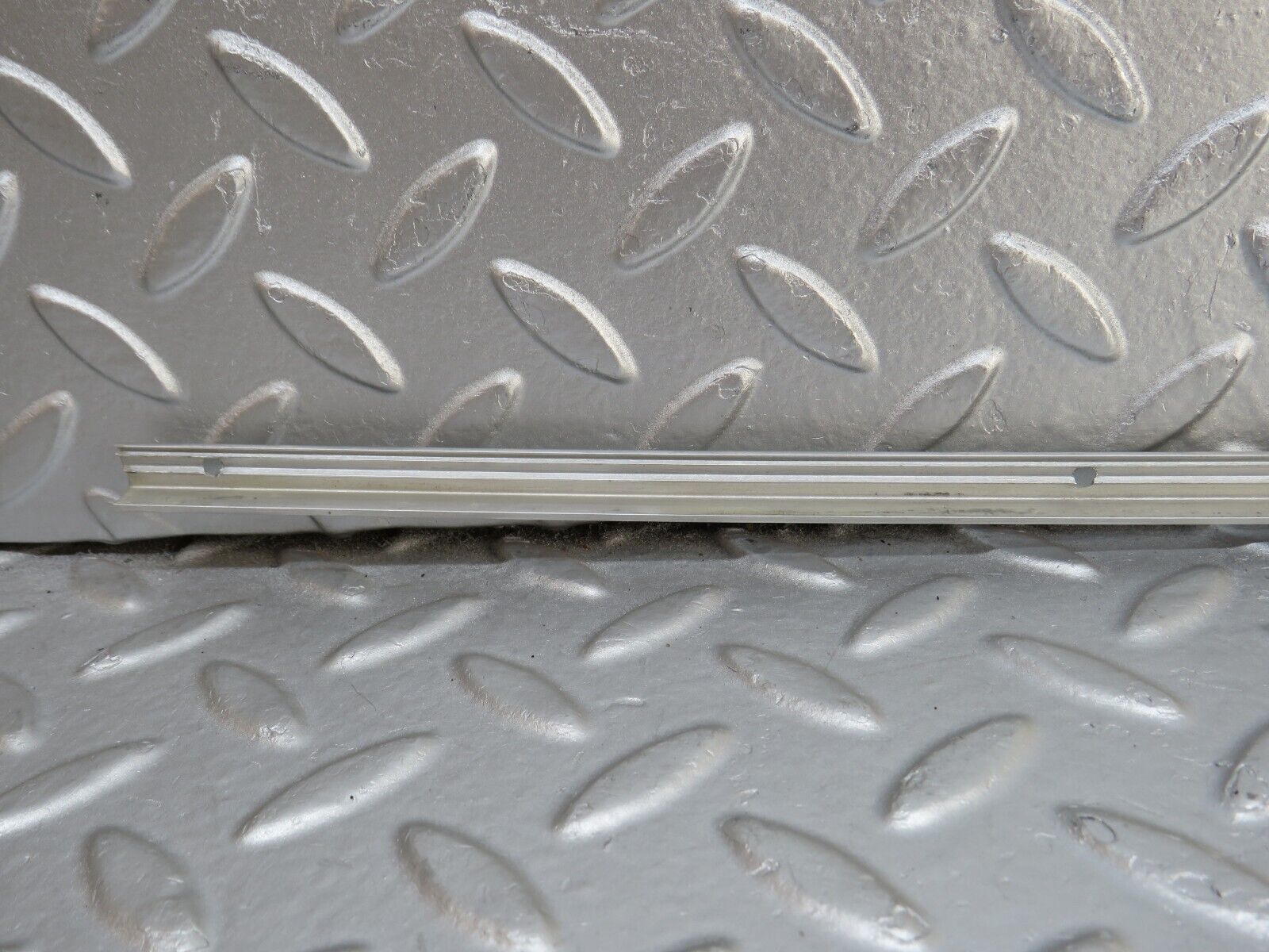 33805 Mercedes-Benz W201 190E 2.0L Sunroof Chrome Trim
