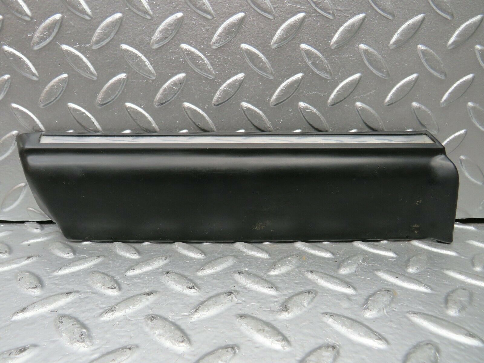 23005 Mercedes-Benz C123 230CE Coupe Front Left Fender Wing Lower Moulding Trim