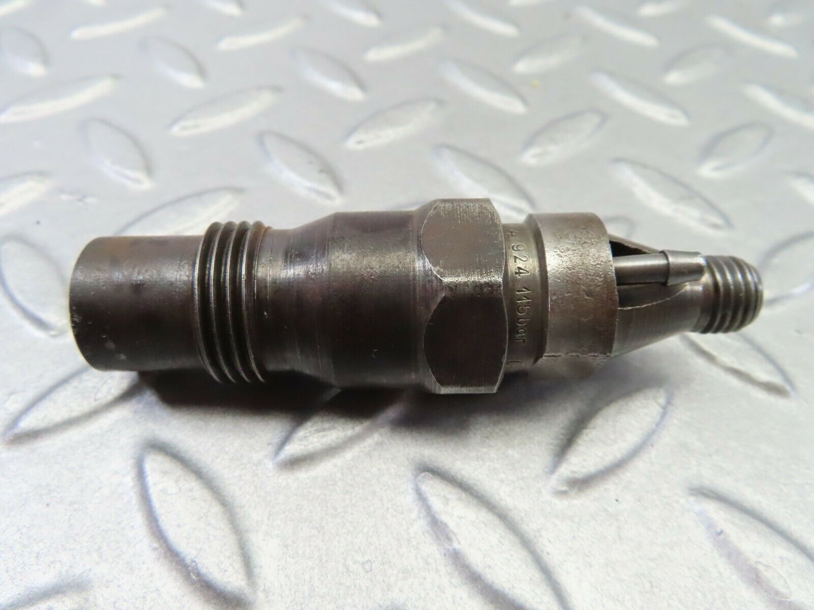 7954 Mercedes-Benz W116 Fuel Injector Bosch OM617