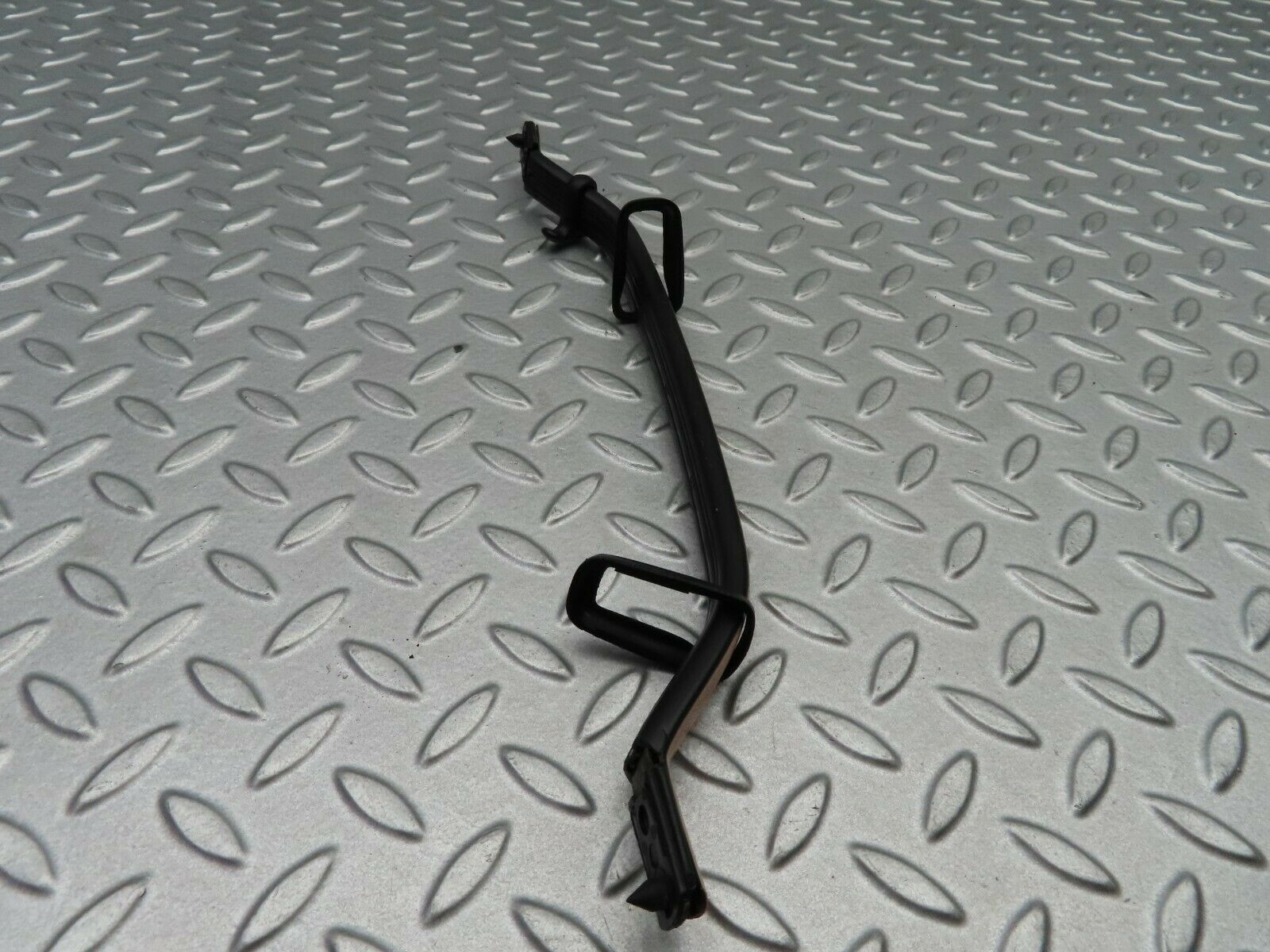 5669 Mercedes-Benz W123 200 Interior Roof Grab Handle
