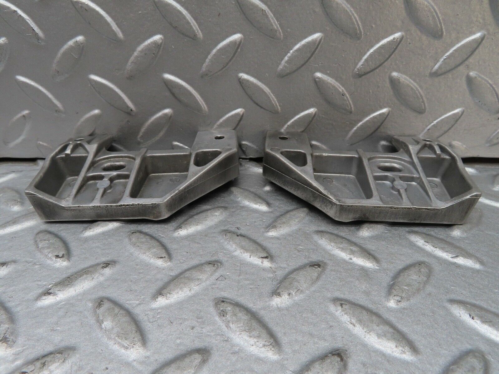 17393 Mercedes-Benz R129 300SL Coupe Door Window Guide Pad Pair 1247250132