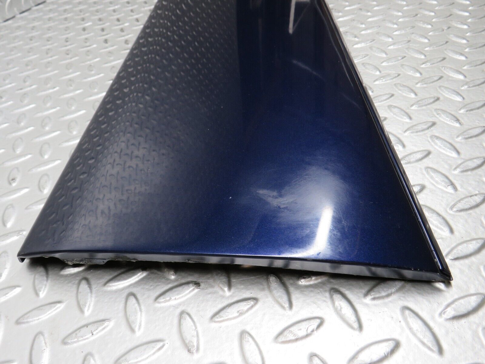 28973 Mercedes-Benz C124 320CE Coupe Left Door Moulding Trim 1246902140