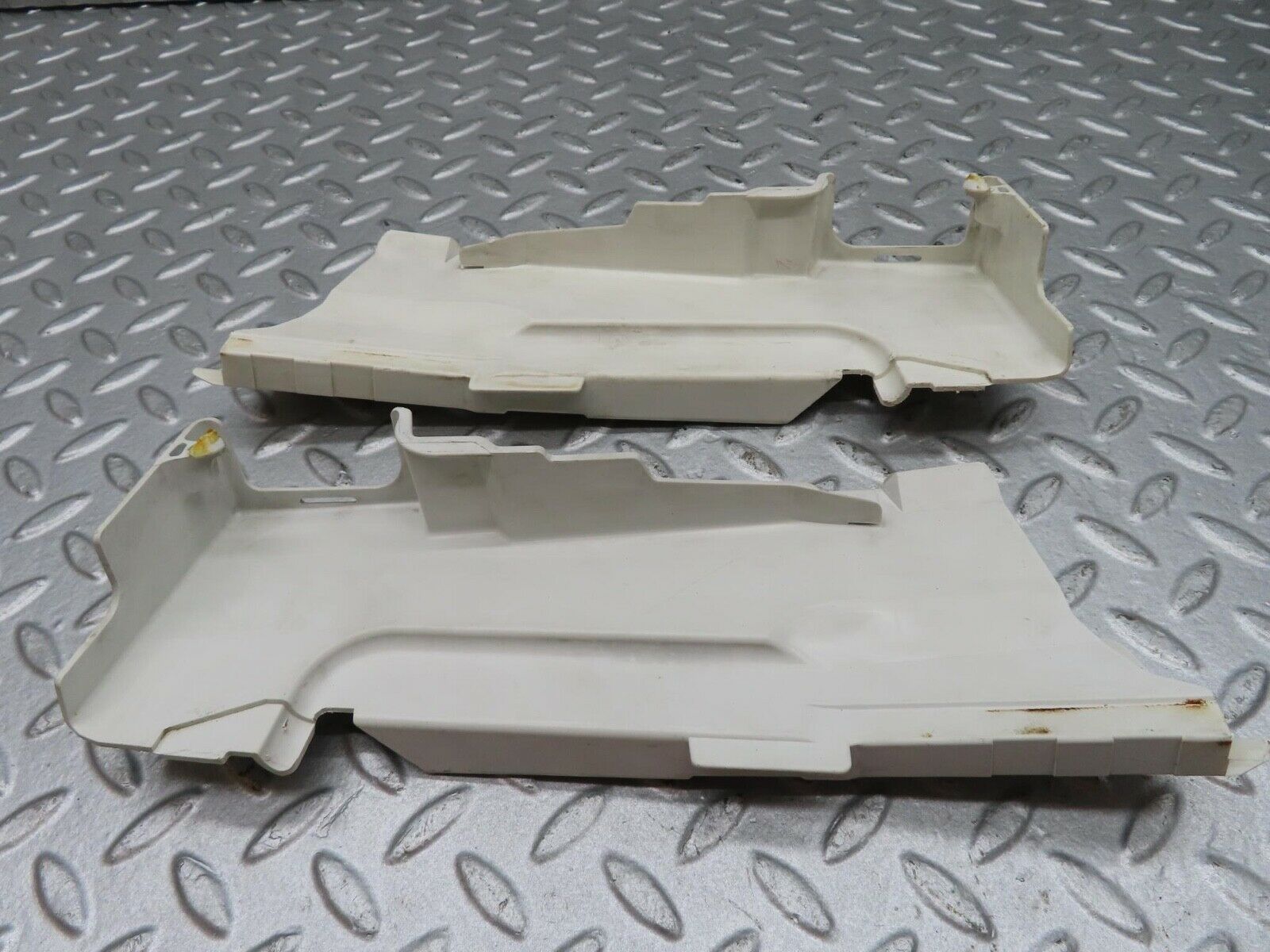 16220 Mercedes-Benz W124 260E Front Door Lock Cover Pair 1247231808 1247231708