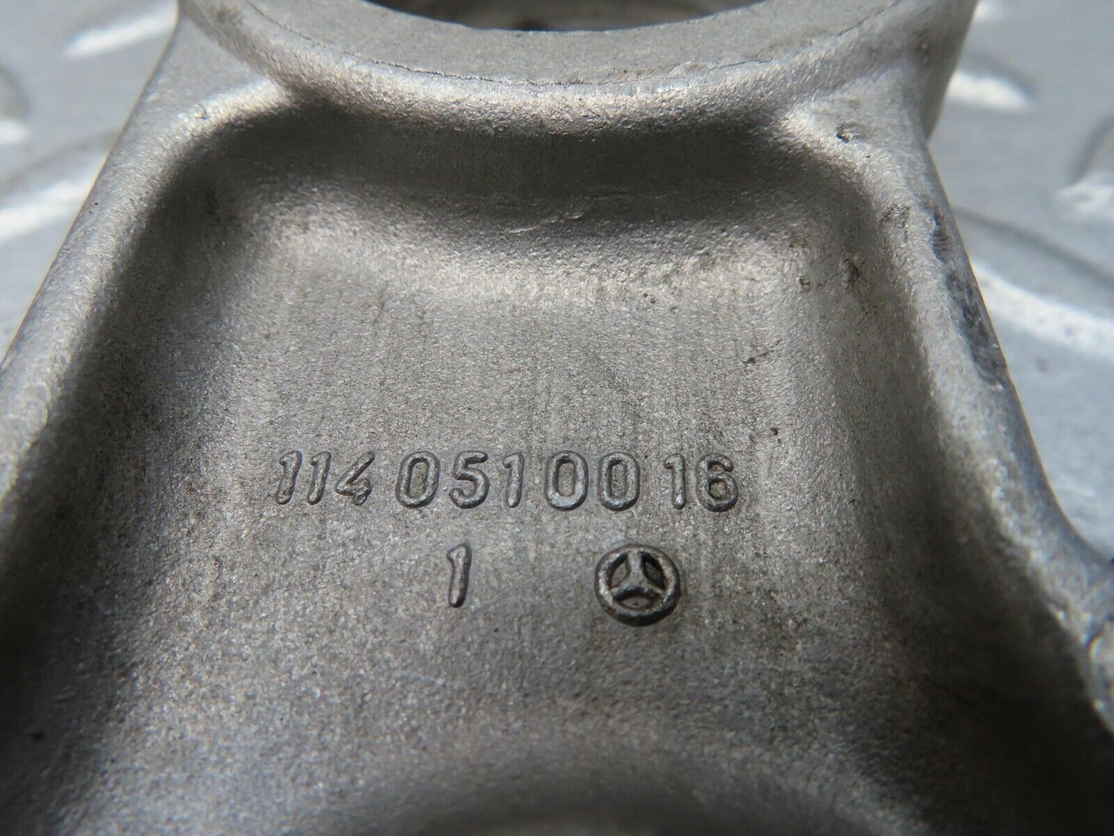 13363 Mercedes-Benz W111 230S Camshaft Tower Bearing 1140510016