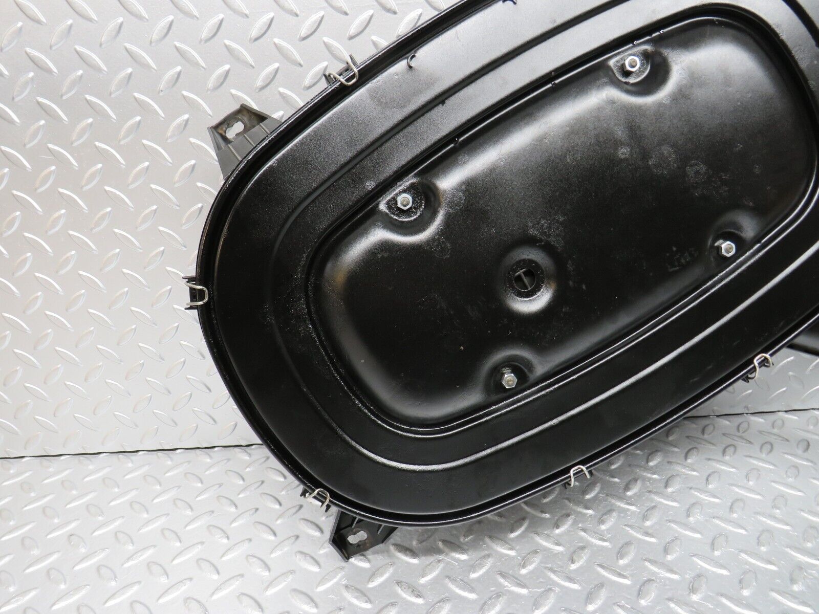 30362 Mercedes-Benz W124 230E Air Filter Box Housing 0150948802 1020941687