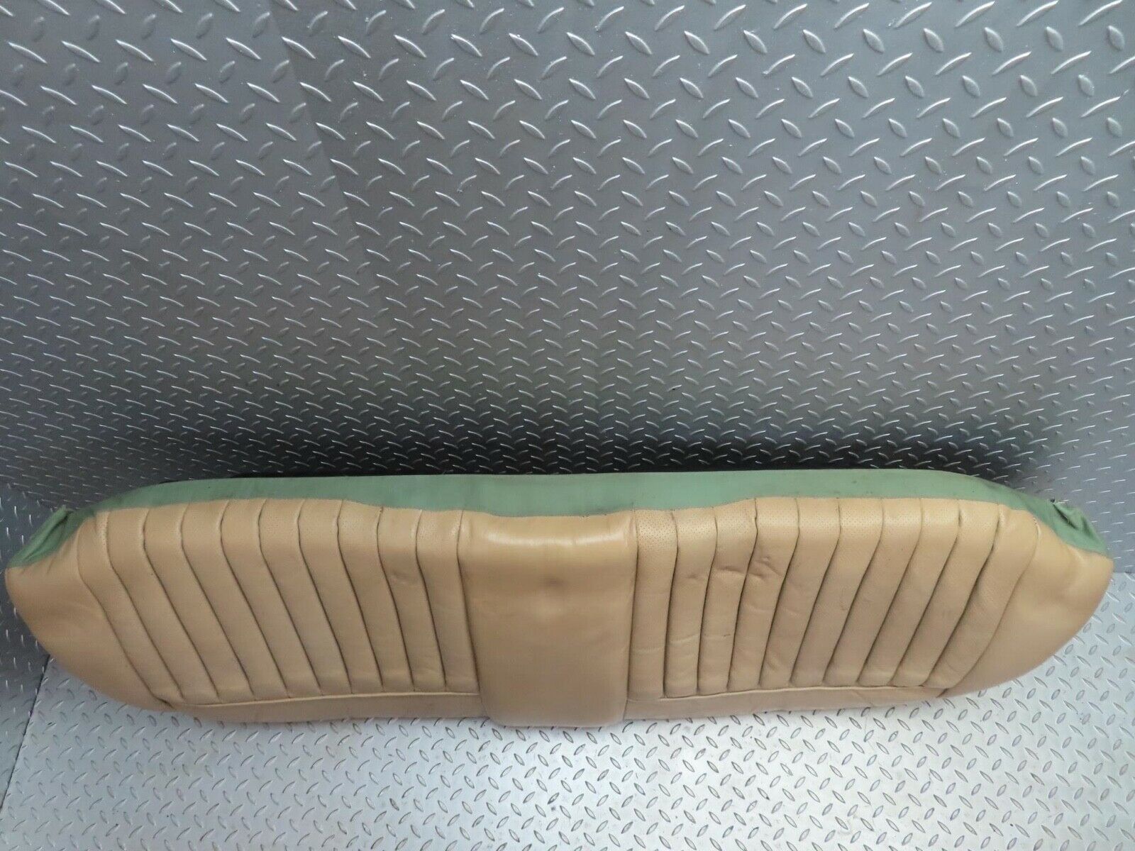15816 Mercedes-Benz W123 280E Rear Seat Bottom Beige Leather