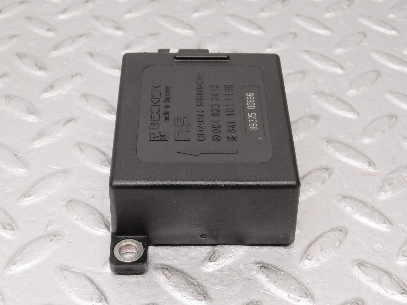 36096 Mercedes-Benz W126 420SE Airbag Crash Sensor 0048202410 8411017160