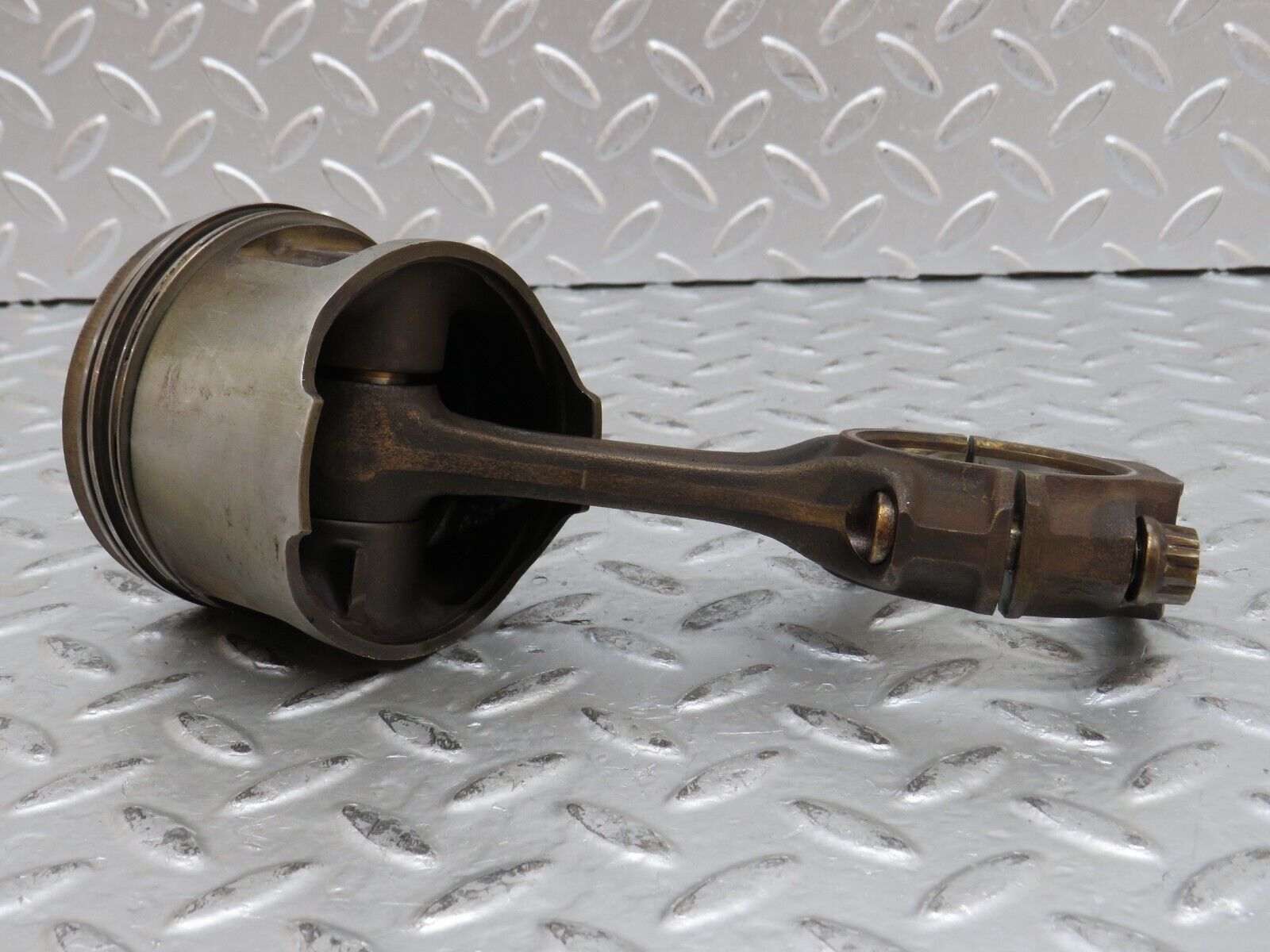 28154 Mercedes-Benz W123 280E Piston With Connecting Rod 85.986 mm 11004