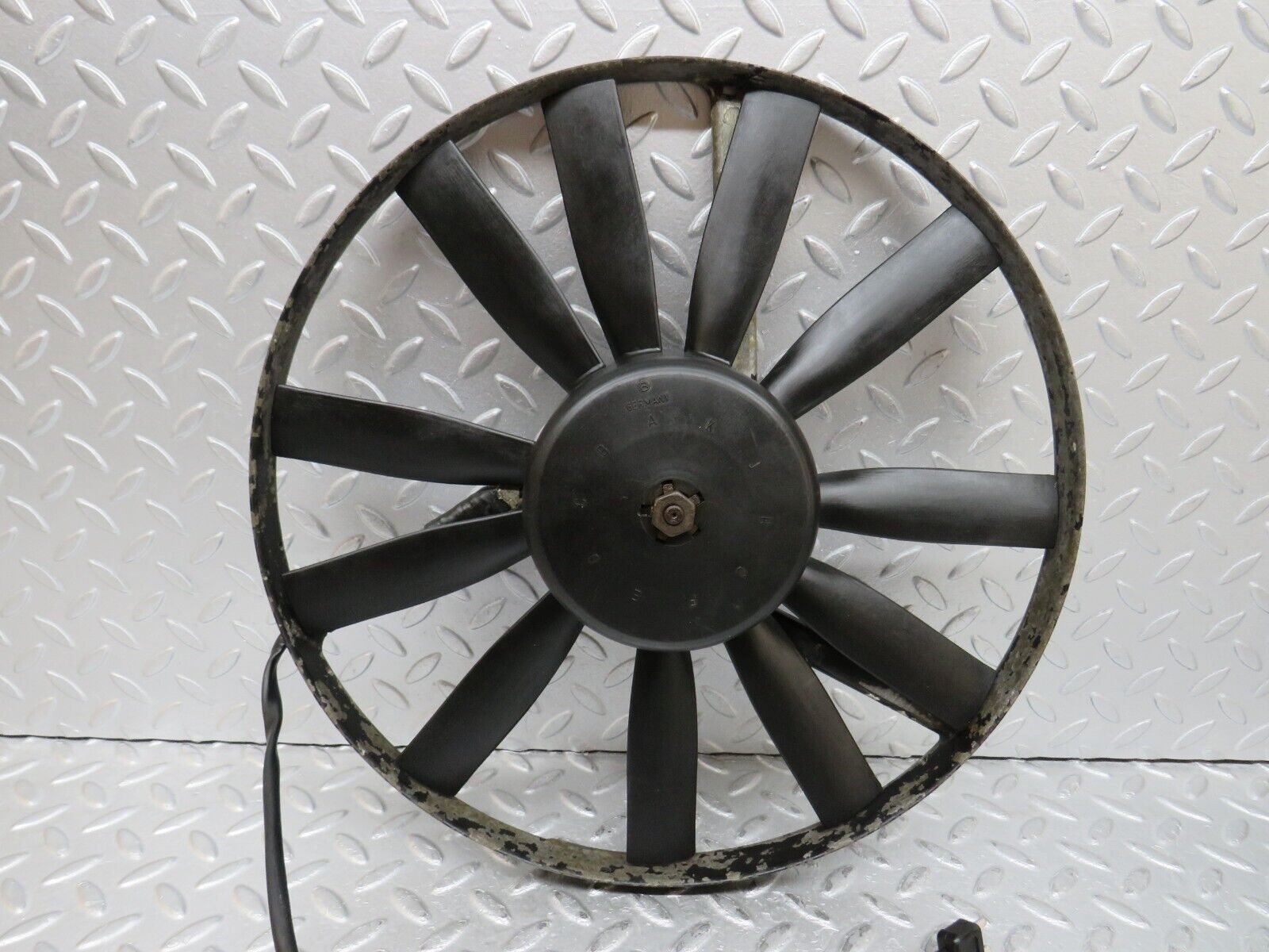37152 Mercedes-Benz C126 420SEC Coupe Radiator Cooling Fan
