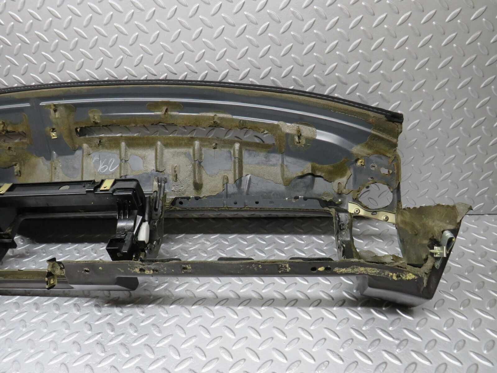 38610 Mercedes-Benz R129 280SL Coupe Dashboard Black