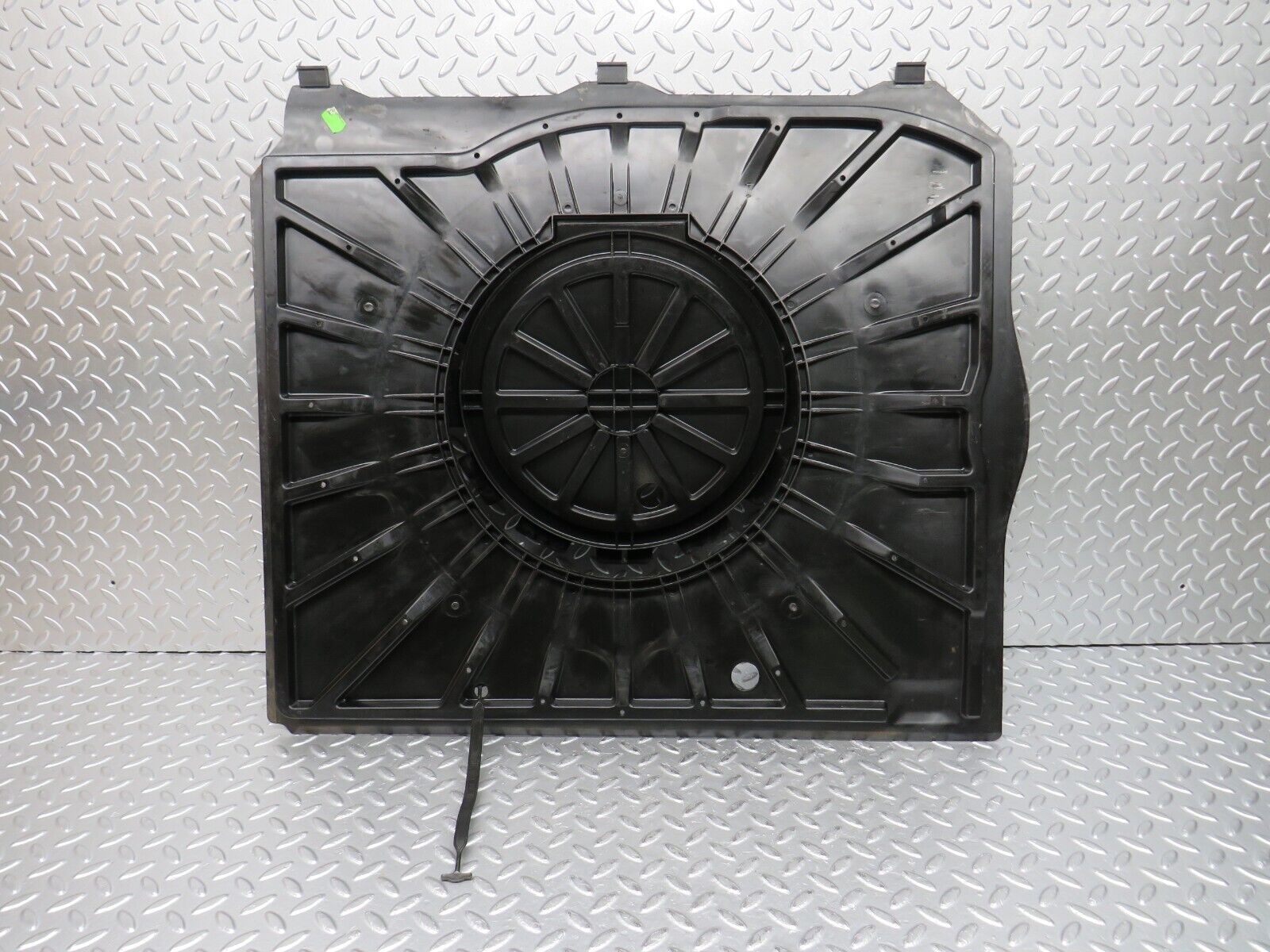 31555 Mercedes-Benz W201 190LE 1.8L Boot Trunk Spare Wheel Cover 2016931633