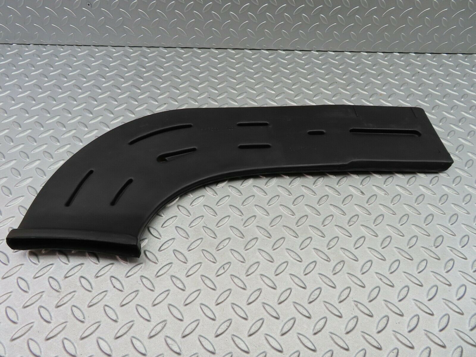 6146 Mercedes-Benz W126 380SE Air Duct Heater Ventilation Right 1268314846