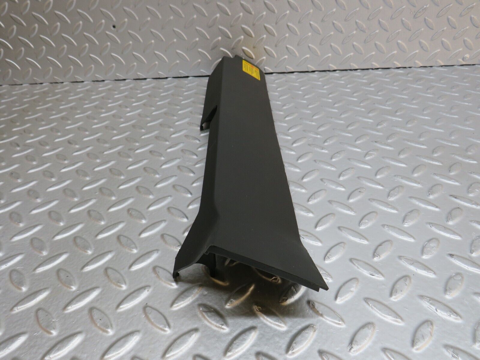 38372 Mercedes-Benz R129 280SL Coupe Ignition Wire Cover 1041590325