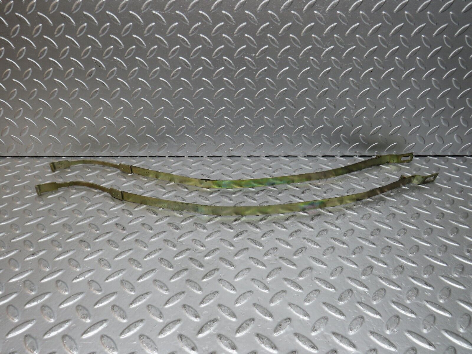 29935 Mercedes-Benz W123 230E Heater Box Holder Strap