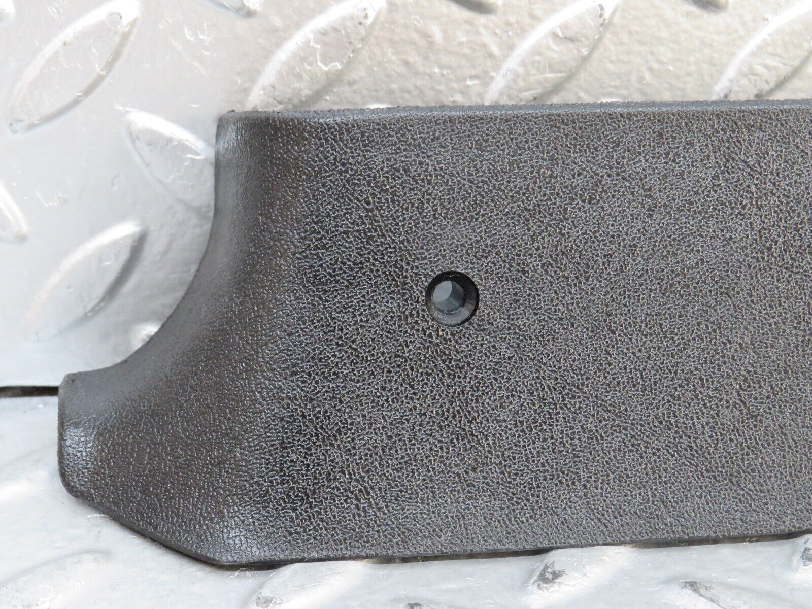 28267 Mercedes-Benz S123 240D Wagon B Pillar Bottom Cover Right 1236922222