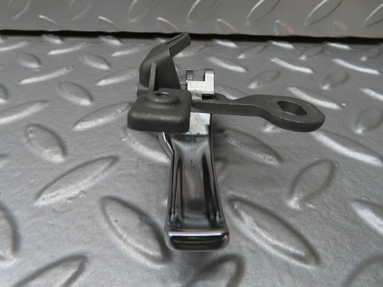 7041 Mercedes-Benz W123 230E Left Interior Door Handle1237600161