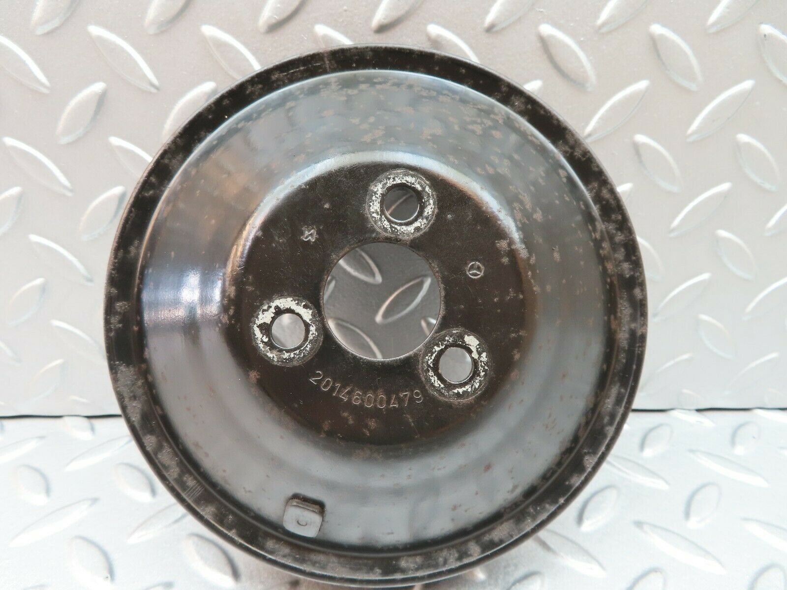 5633 Mercedes-Benz W124 230E Power Steering Pulley 2014600479
