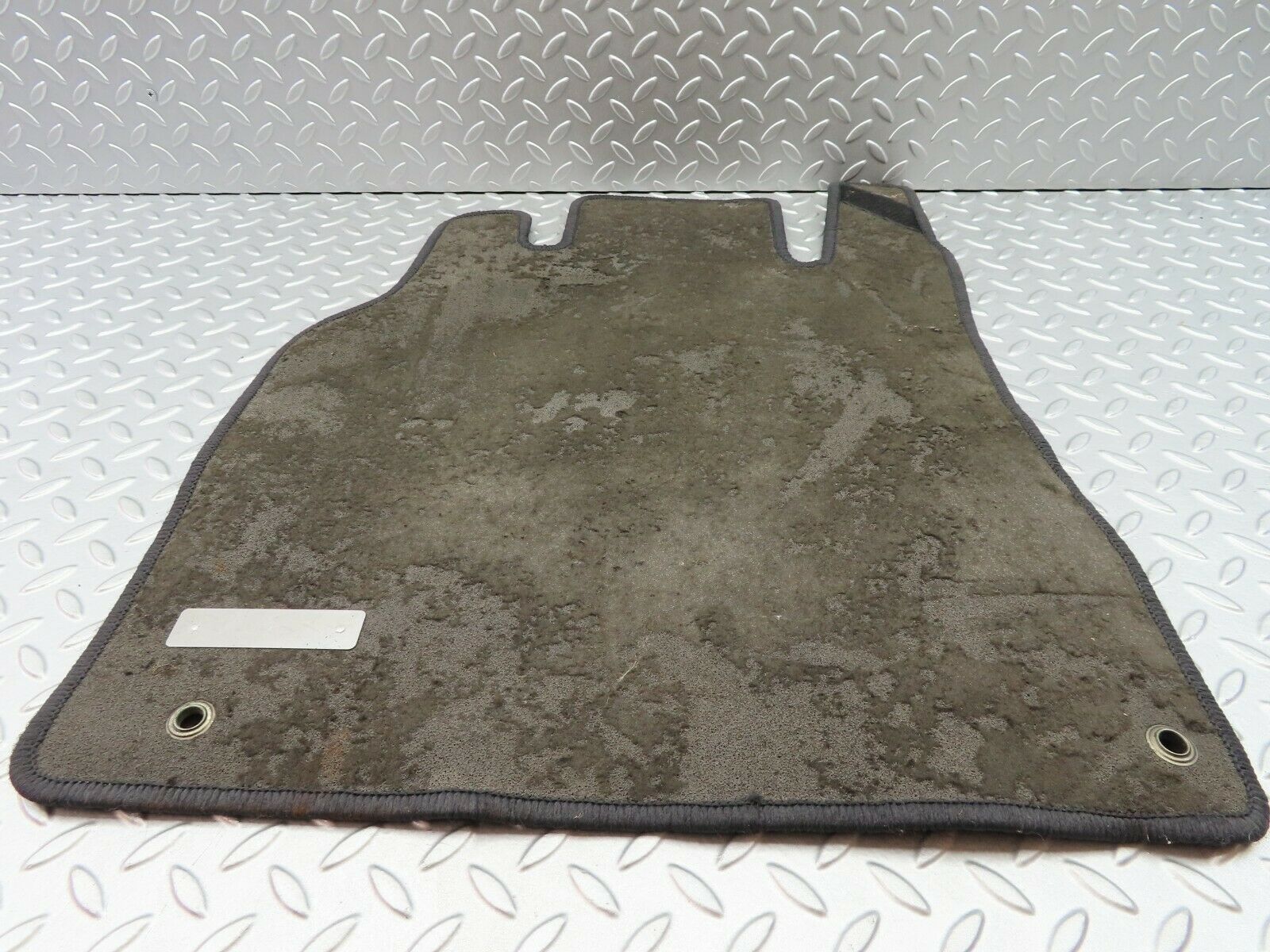 6655 Mercedes-Benz S124 E220 Wagon Front Right Driver Side Floor Carpet