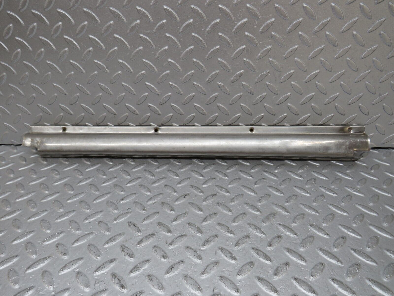 35764 Mercedes-Benz W108 Rear Right Door Sill Chrome