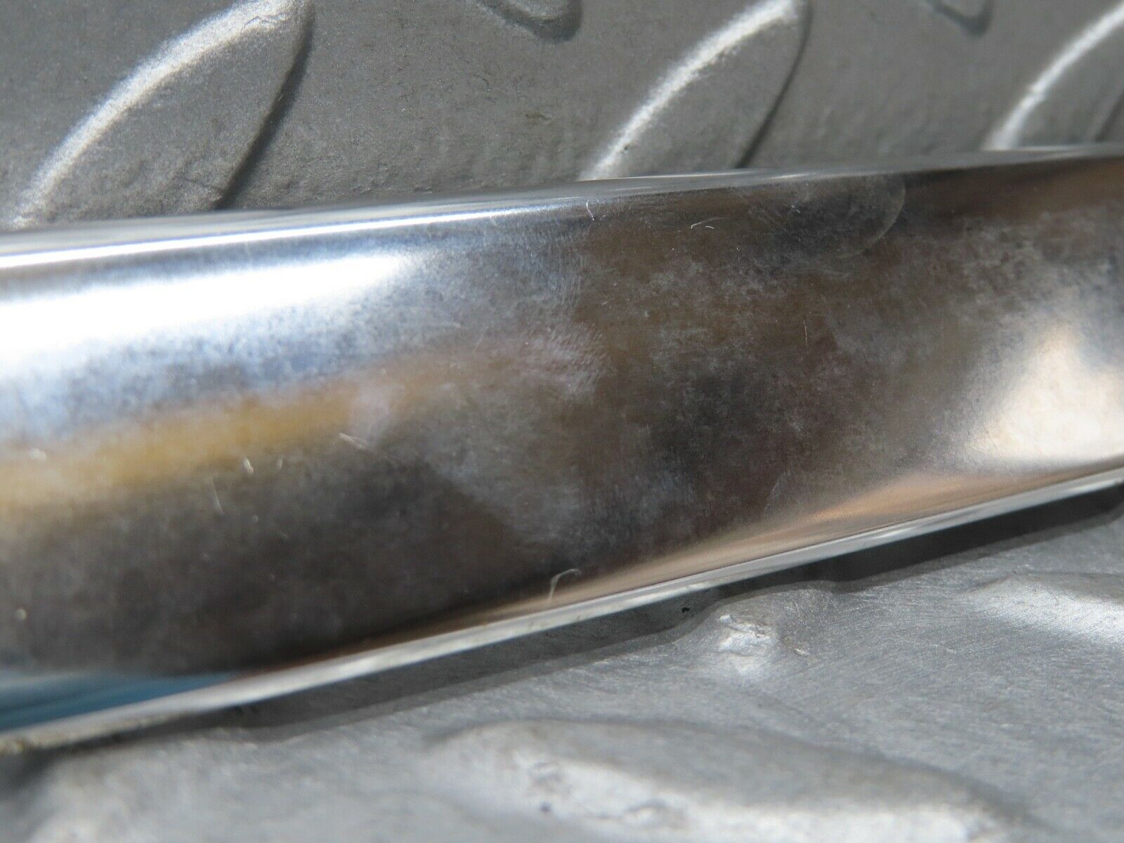 16776 Mercedes-Benz C107 380SLC Rear Right Quarter Window Chrome Trim