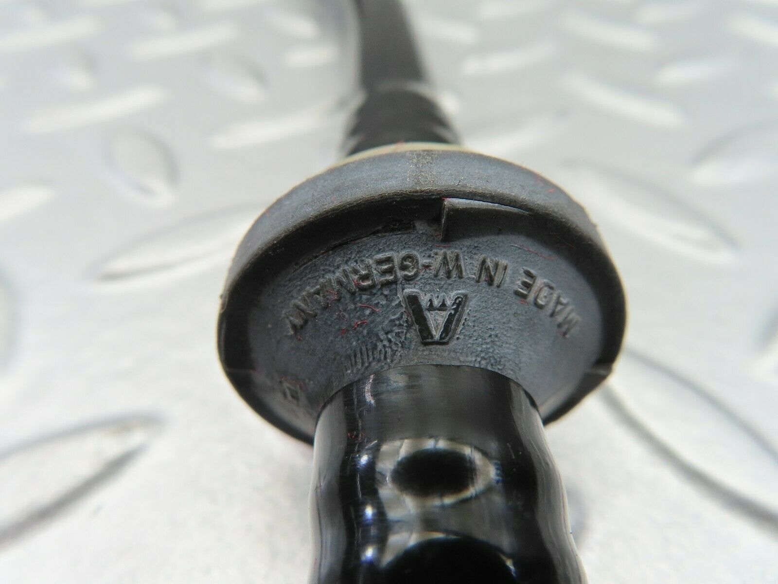 6719 Mercedes-Benz S124 E220 Wagon Brake Servo Vacuum Pipe