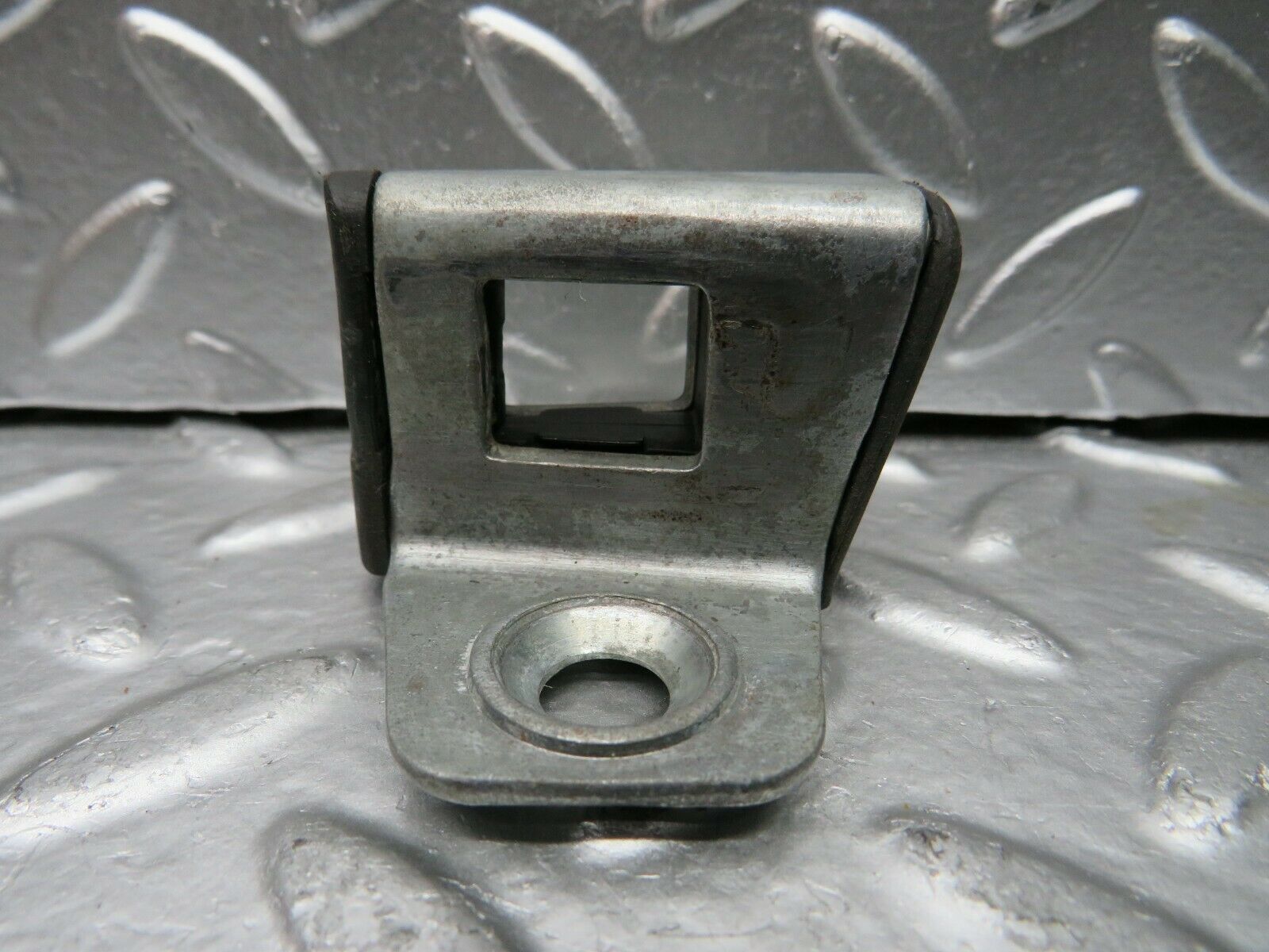 22617 Mercedes-Benz C124 E220 Coupe Door Lock Latch