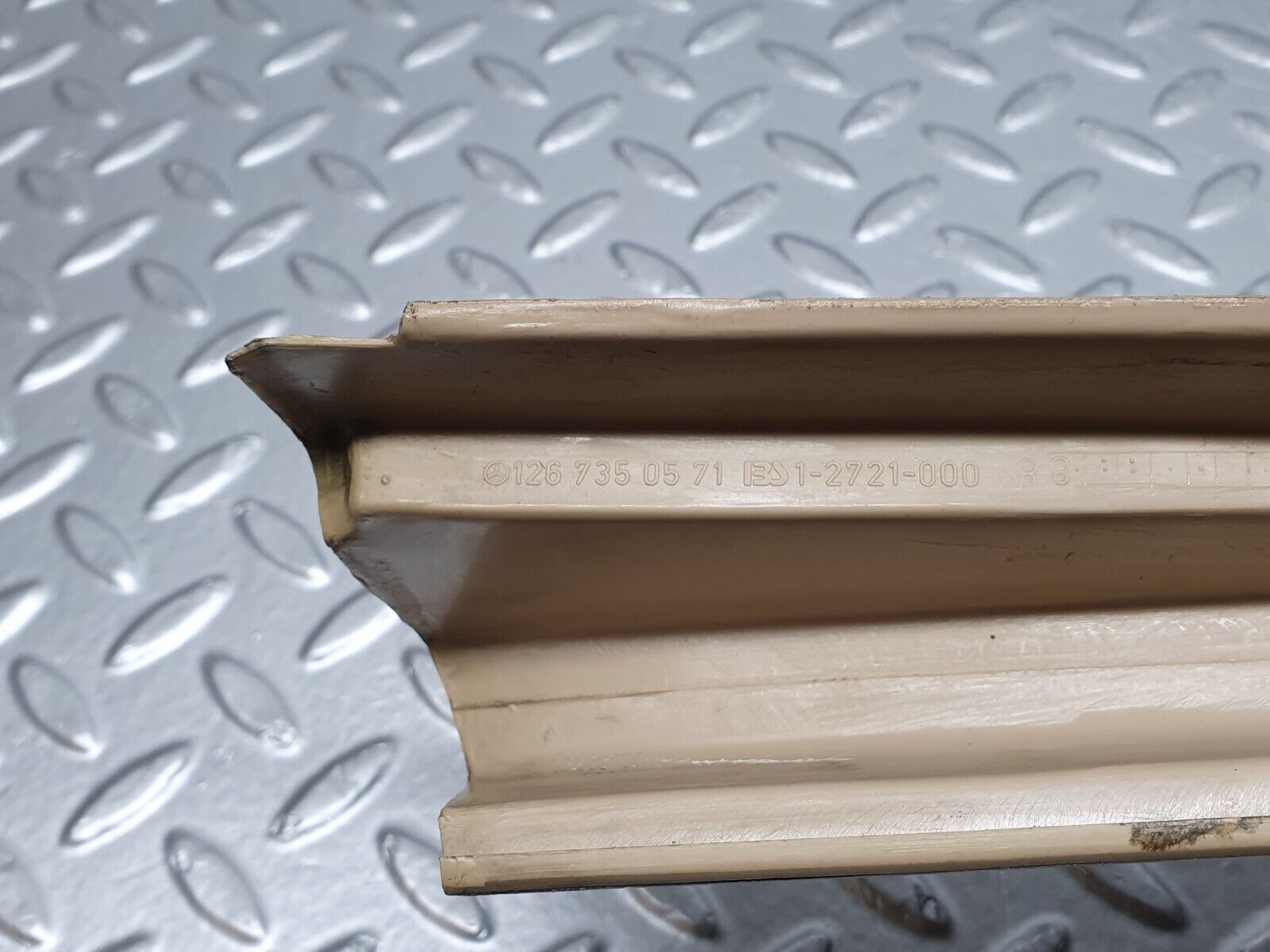 41156 Mercedes-Benz W126 300SE Rear Left Inner Window Frame Cover 1267350571