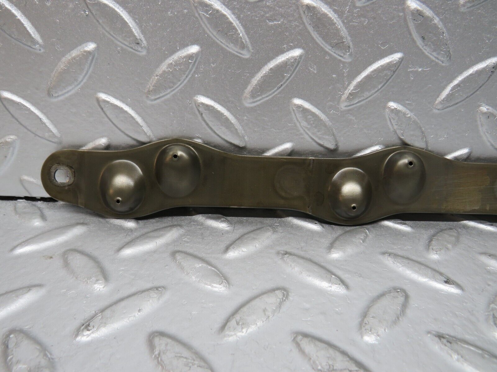 32679 Mercedes-Benz S124 300TE Wagon Camshaft Oil Tube