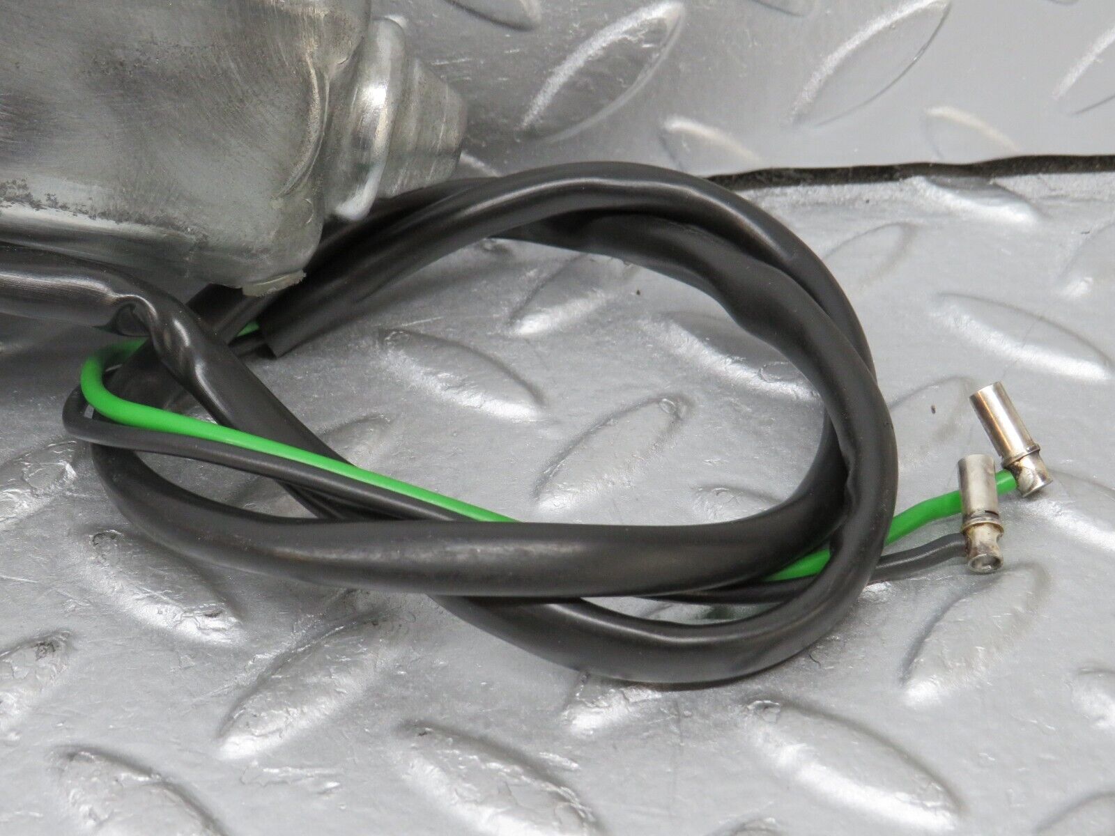 36155 Mercedes-Benz W126 420SE Rear Left Window Regulator Motor 0130821037