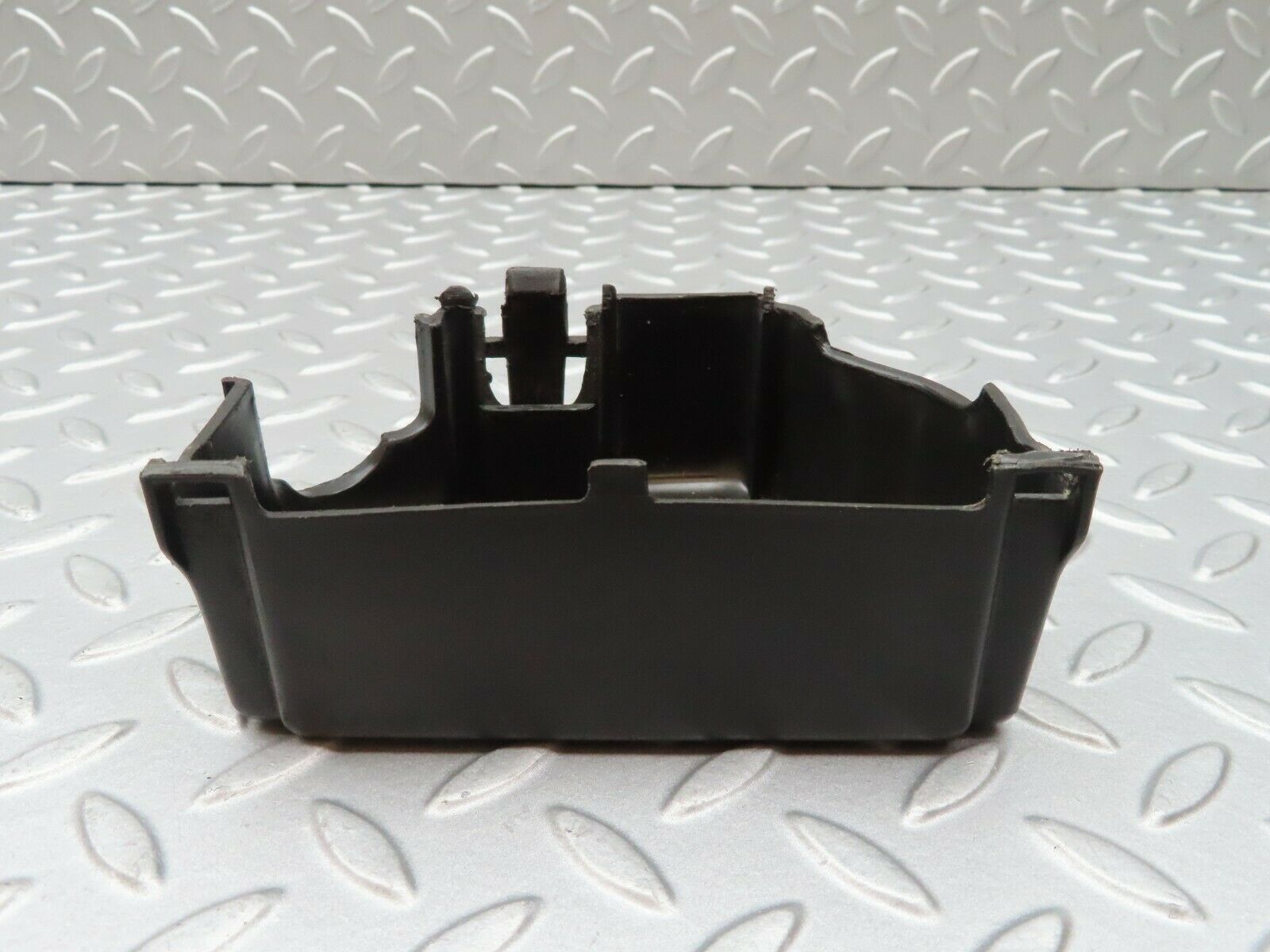 3911 Mercedes-Benz S123 200T Wagon Fuse Box Relay Cover 1235450146