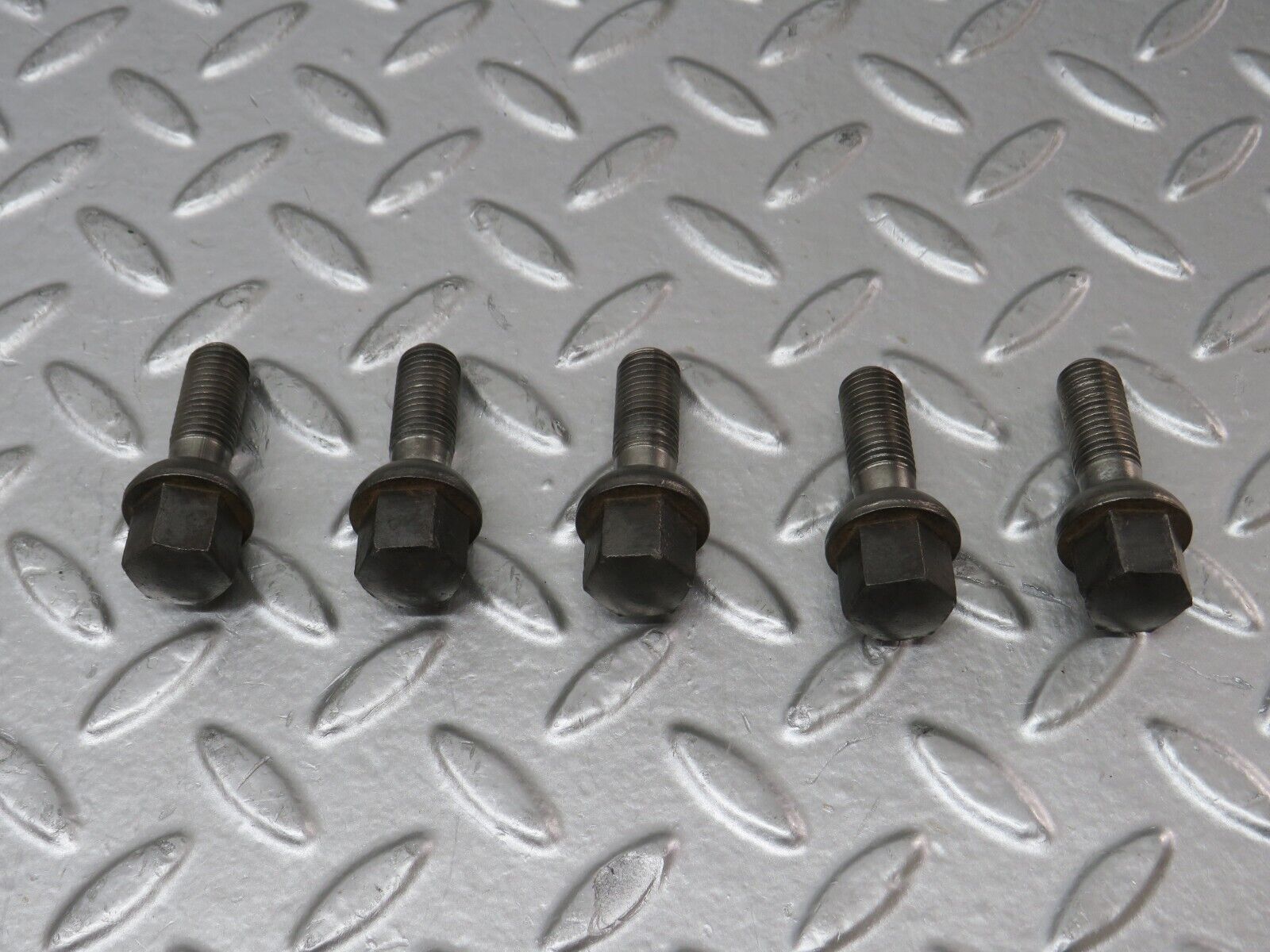 27936 Mercedes-Benz 5x Alloy Wheel Lug Bolt M12x1.5