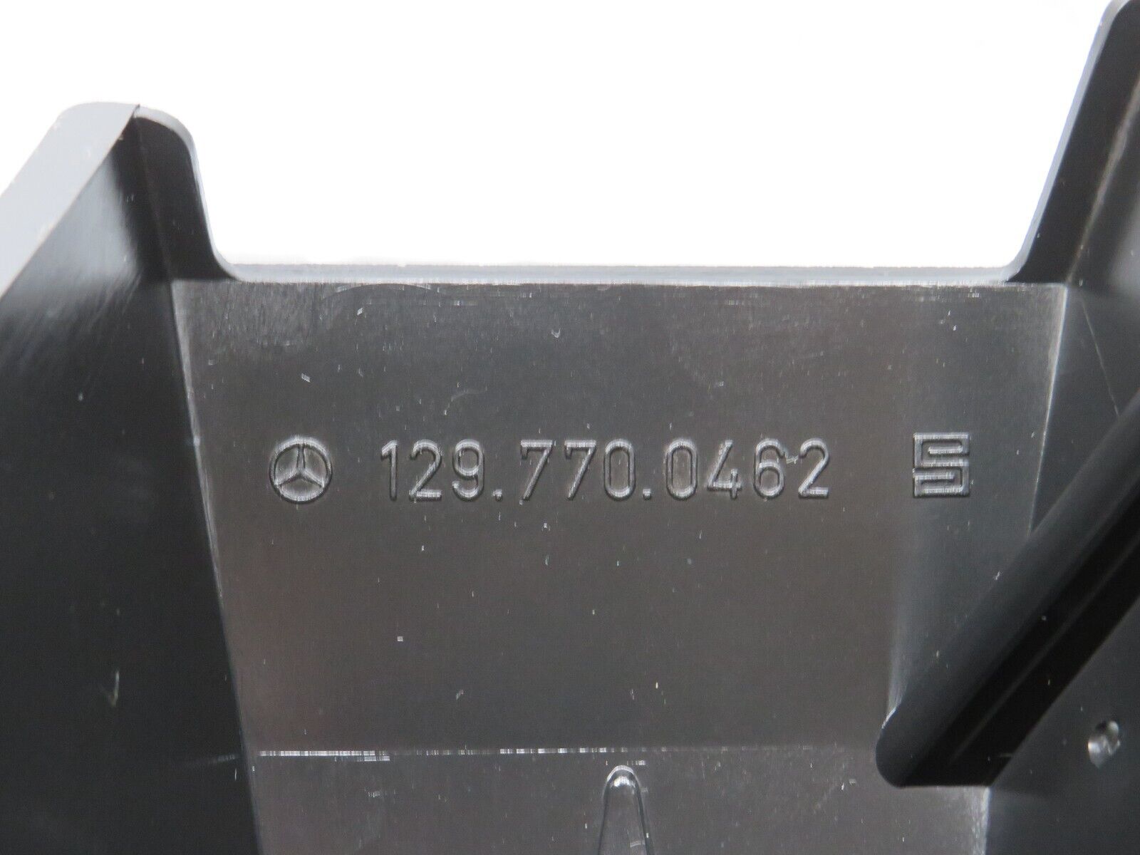 38403 Mercedes-Benz R129 280SL Coupe Roof Folding Lift Cylinder Cover Right 1297700462