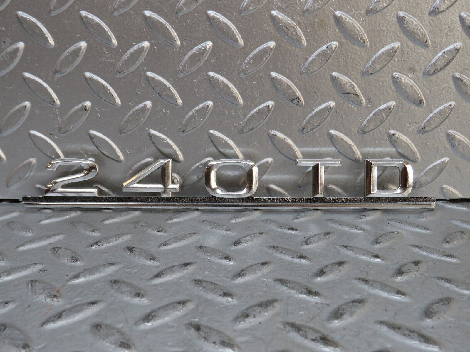 28336 Mercedes-Benz S123 240TD Wagon Trunk Badge Emblem 1238171515