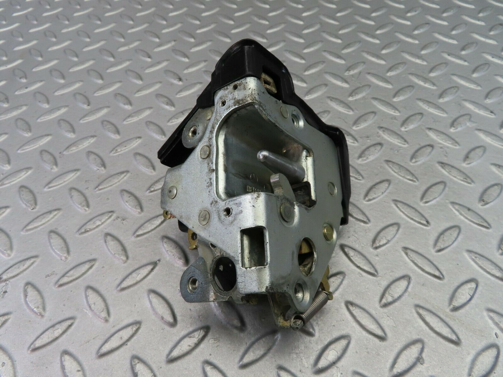 7701 Mercedes-Benz S123 230TE Wagon Rear Right Door Lock Mechanism 1237330208