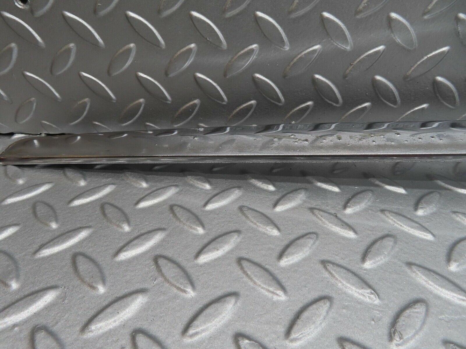 14108 Mercedes-Benz C107 280SLC Trunk Chrome number Plate Light Holder