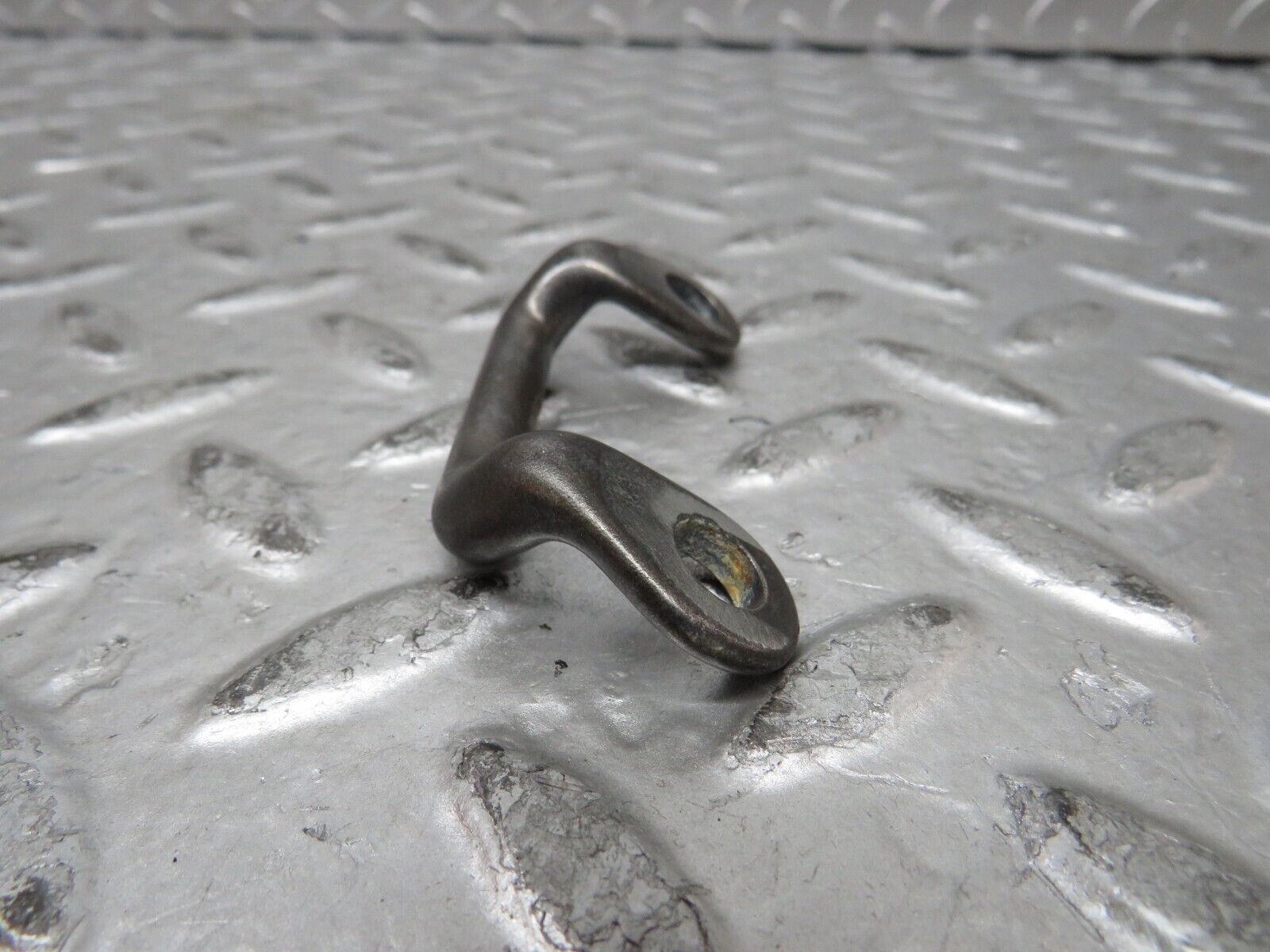 27803 Mercedes-Benz S124 300TE Wagon Trunk Lock Latch